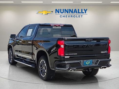 Certified 2024 Chevrolet Silverado 1500 High Country w/ Technology Package image 3