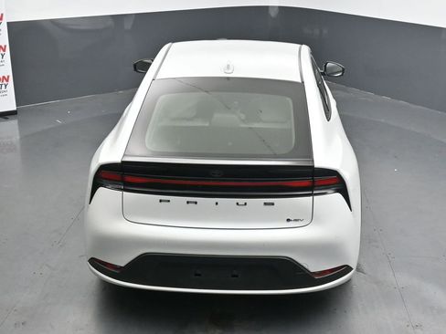 Used 2024 Toyota Prius LE image 16