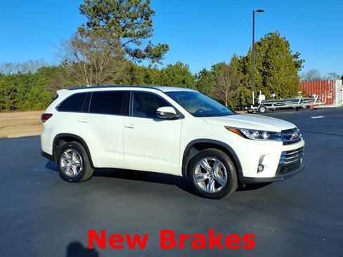 Used 2017 Toyota Highlander Limited image 1