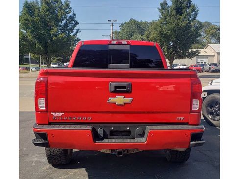 Used 2017 Chevrolet Silverado 1500 LTZ Z71 w/ LTZ Plus Package image 4