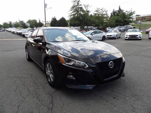 Used 2022 Nissan Altima 2.5 S image 2