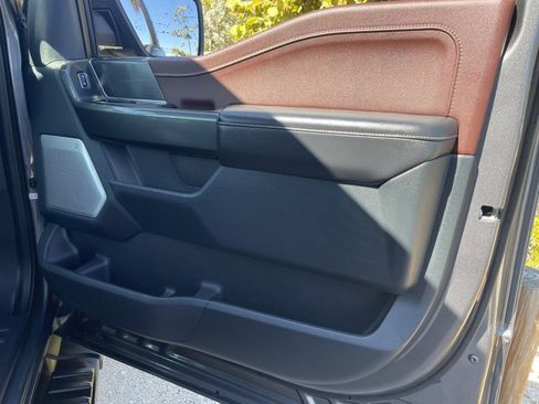 Used 2021 Ford F150 Lariat w/ Equipment Group 502A High image 31