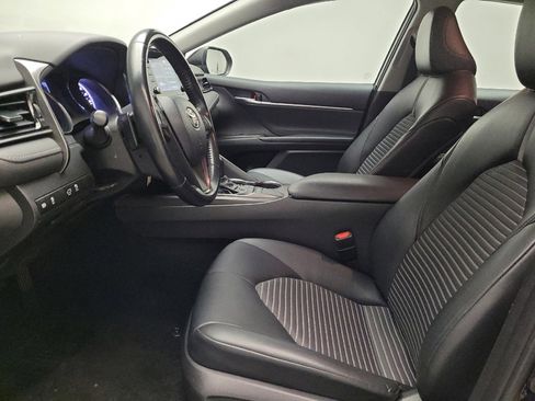 Used 2022 Toyota Camry SE FWD image 17