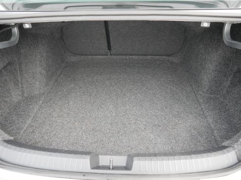 Used 2024 Volkswagen Jetta SE image 18