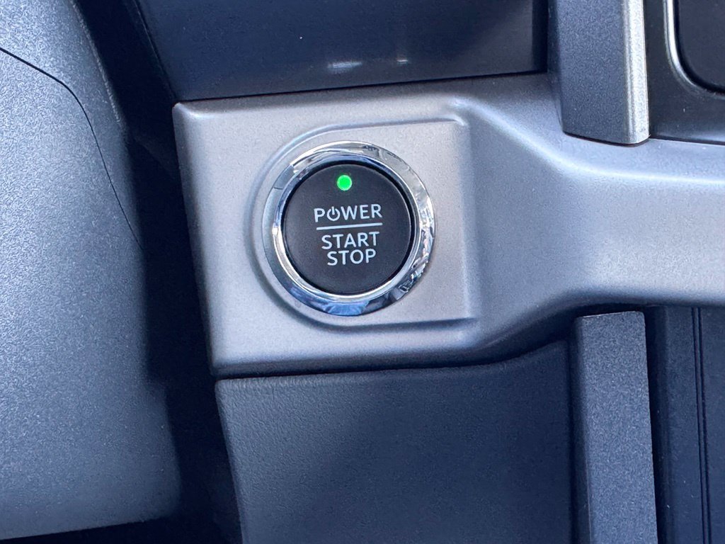 Used 2023 Ford F150 Lightning XLT AWD/4WD image 10