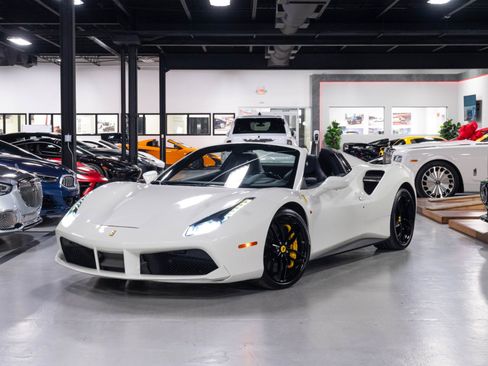 Used 2016 Ferrari 488 Spider RWD image 75