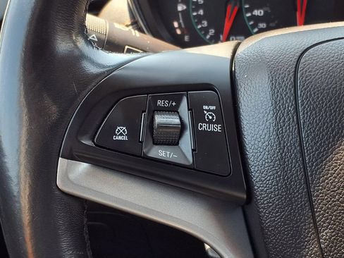 Used 2022 Chevrolet Trax LT w/ Driver Confidence Package AWD/4WD image 19
