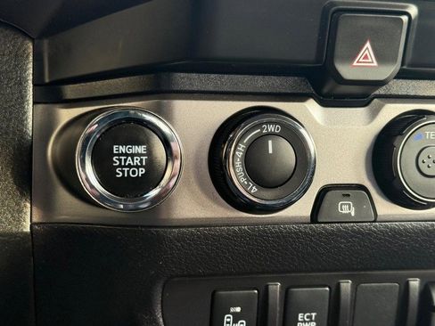 Used 2023 Toyota Tacoma SR5 image 20