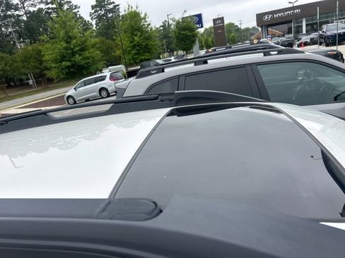 Used 2019 Subaru Outback 2.5i Limited AWD/4WD image 11