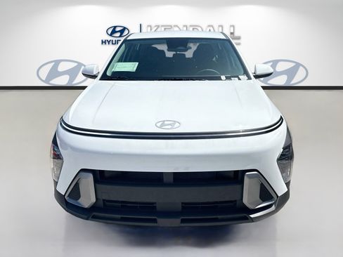 New 2027 Hyundai Kona SE FWD image 2