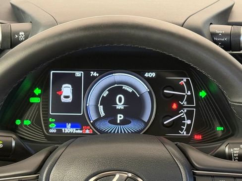 Certified 2024 Lexus UX 250h FWD image 24