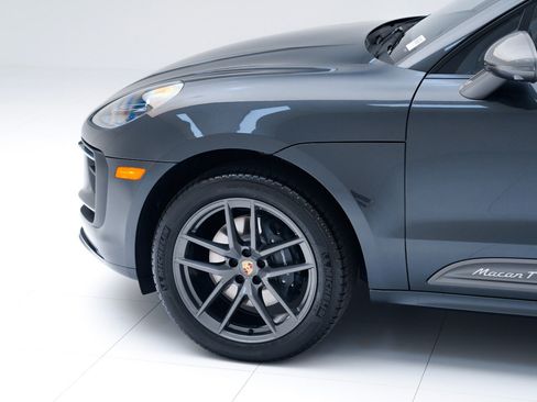 Used 2026 Porsche Macan AWD/4WD image 11