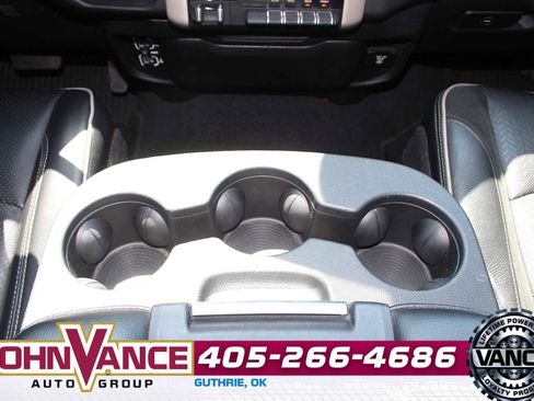 Used 2021 RAM 2500 Laramie AWD/4WD image 32