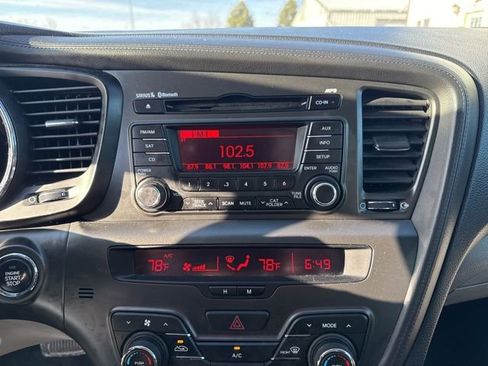 Used 2012 Kia Optima EX image 16