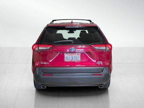 Used 2019 Toyota RAV4 XLE w/ Carpet Mat Package AWD/4WD image 6