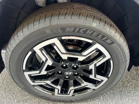 New 2025 Hyundai Santa Cruz Limited image 17