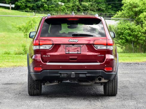 Certified 2022 Jeep Grand Cherokee Limited w/ Trailer Tow Group IV AWD/4WD image 4