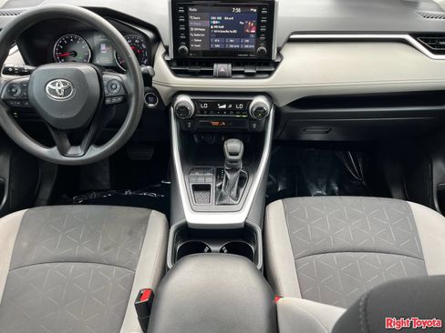 Certified 2020 Toyota RAV4 XLE w/ Convenience Package FWD image 18
