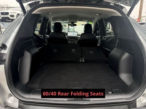 Used 2023 Ford Escape Platinum image 34