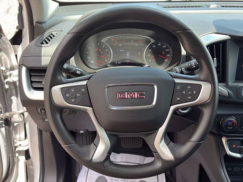Used 2022 GMC Terrain SLE w/ Driver Convenience Package FWD image 8