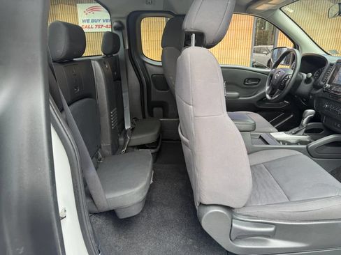 Used 2024 Nissan Frontier S w/ S Utility Package RWD image 13