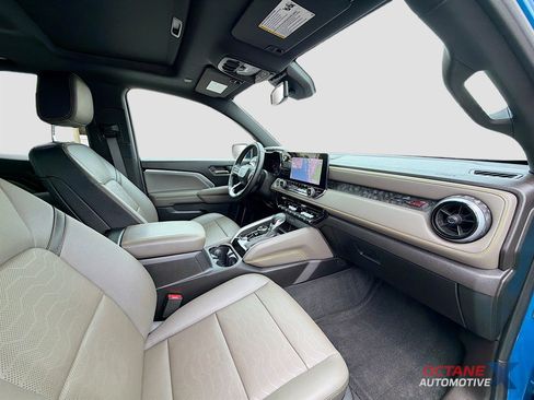 Used 2023 Chevrolet Colorado ZR2 w/ ZR2 Convenience Package III AWD/4WD image 28