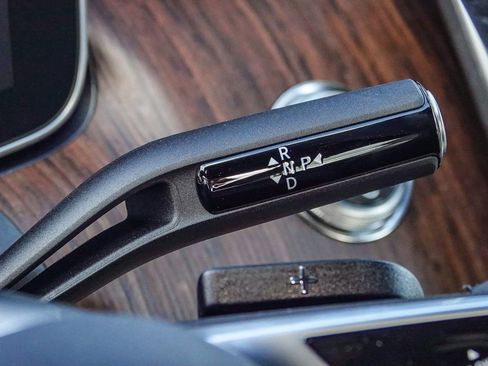 New 2026 Mercedes-Benz C 300 Sedan image 18