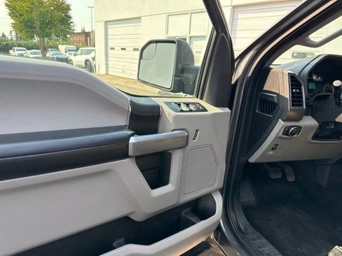 Used 2018 Ford F150 XLT AWD/4WD image 17