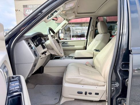 Used 2013 Ford Expedition Limited AWD/4WD image 8