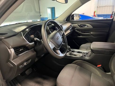 Used 2020 Chevrolet Traverse LS FWD image 19
