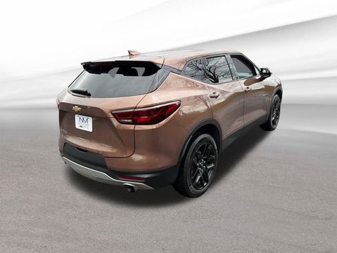 Used 2023 Chevrolet Blazer LT FWD image 9