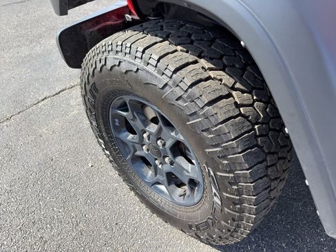 Used 2023 Jeep Gladiator Sport w/ Trailer Tow Package image 9