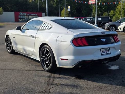 Used 2018 Ford Mustang Coupe w/ Equipment Group 101A RWD image 10