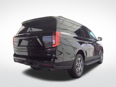 Certified 2025 Ford Expedition Max Active AWD/4WD image 9