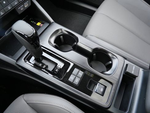 New 2026 Subaru Outback Limited image 10