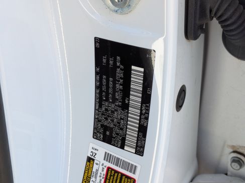 Used 2024 Toyota Grand Highlander XLE FWD image 32