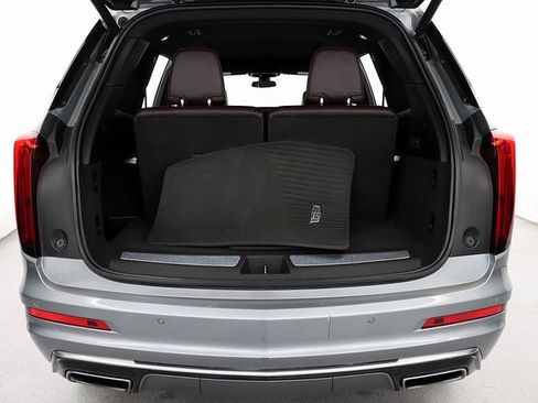 Used 2023 Cadillac XT6 Premium Luxury image 28