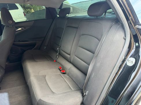 Used 2018 Chevrolet Malibu LS FWD image 18