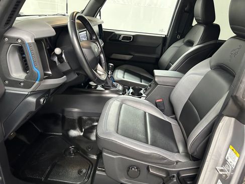 Used 2022 Ford Bronco Black Diamond AWD/4WD image 12