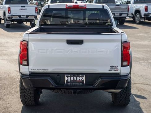 Certified 2024 Chevrolet Colorado ZR2 w/ ZR2 Convenience Package III AWD/4WD image 55