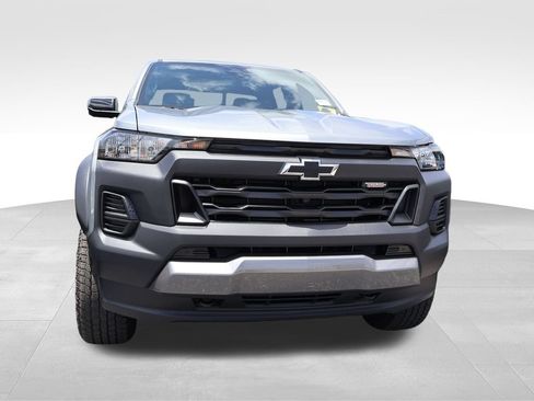 Used 2026 Chevrolet Colorado Trail Boss AWD/4WD image 8