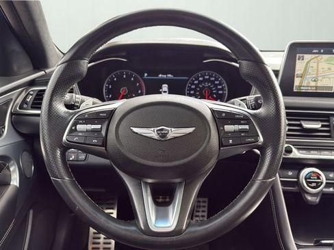 Used 2019 Genesis G70 3.3T Advanced w/ Sport Package image 11