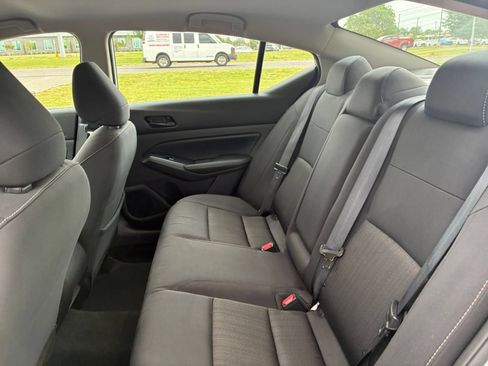Used 2025 Nissan Altima 2.5 SV FWD image 21
