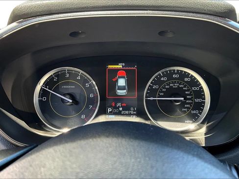 Used 2023 Subaru Crosstrek 2.5i Sport AWD/4WD image 12