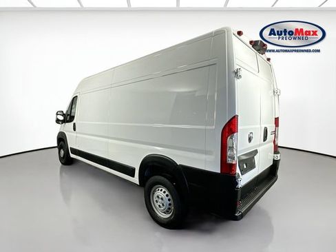 Used 2025 RAM ProMaster 2500 w/ Convenience Group image 5