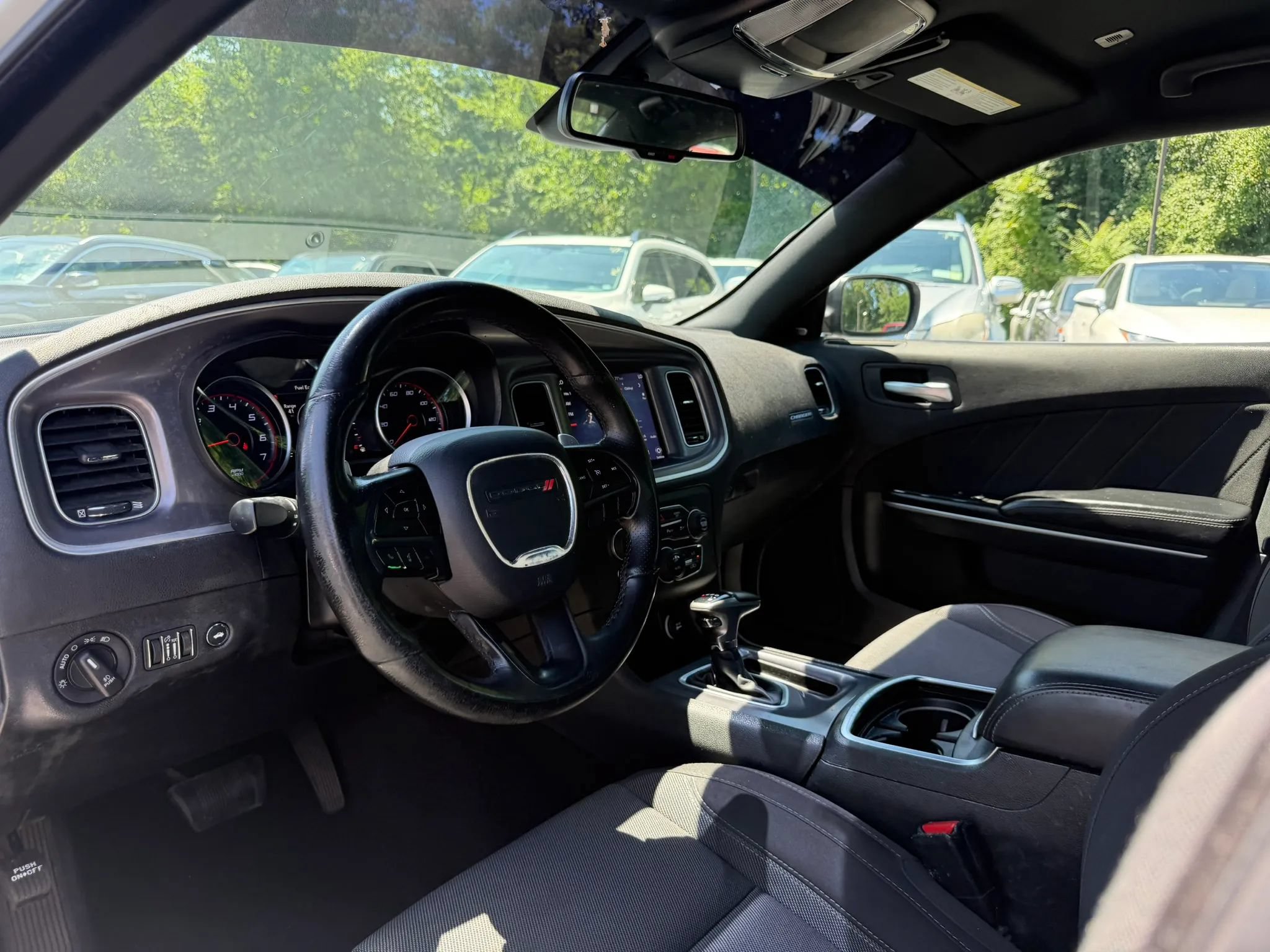 Used 2019 Dodge Charger SXT AWD/4WD image 10
