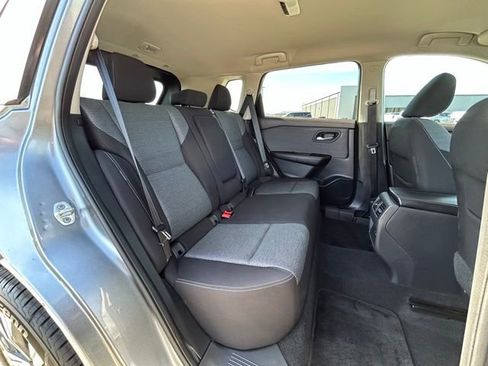 Used 2021 Nissan Rogue SV AWD/4WD image 40