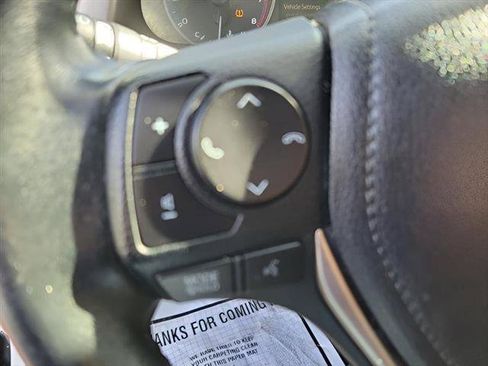 Used 2018 Toyota RAV4 XLE w/ Plus Extra Value Package FWD image 19