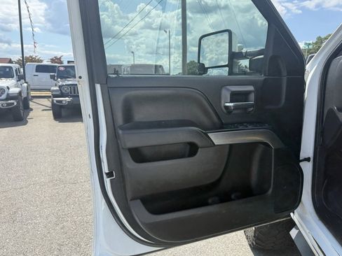 Used 2016 Chevrolet Silverado 2500 LT image 12