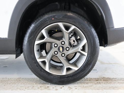 New 2026 Chevrolet Trax LT w/ Driver Confidence Package image 36